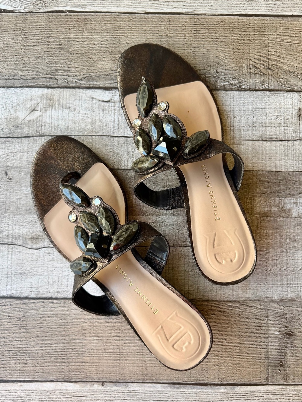 Etienne Aigner Kelsey Bronze Metallic Jeweled Thong Slide Sandals Wedge Size 8.5